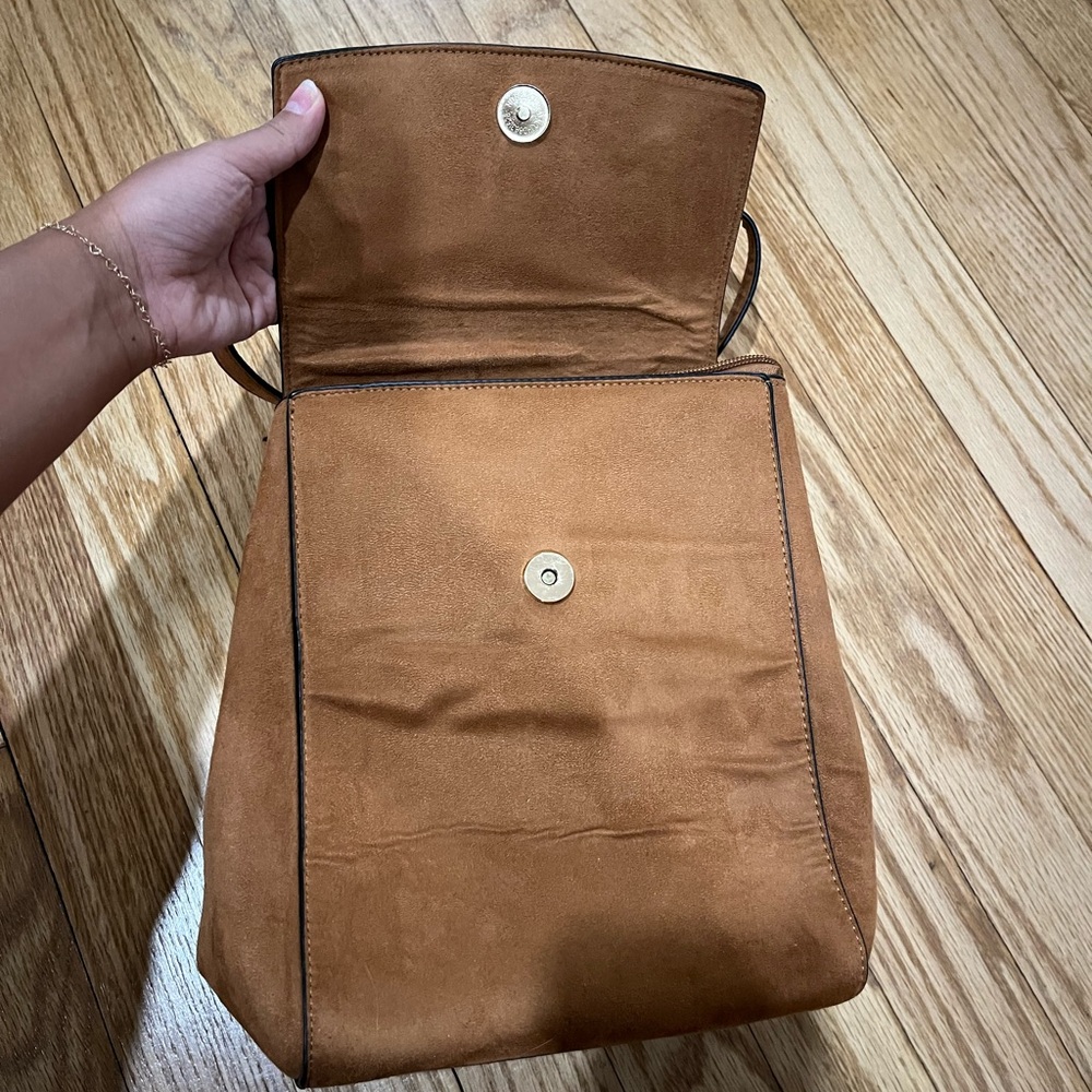 Brown faux suede backpack - Picture 3 of 4